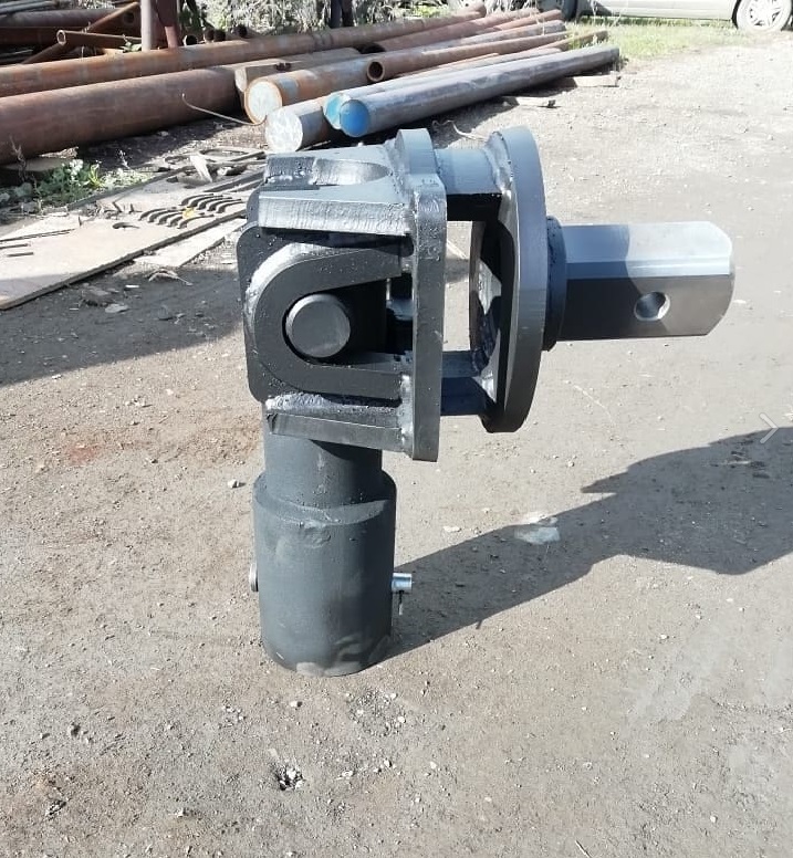 Шарнирный переходник с гидровращателя на шнек Переходник